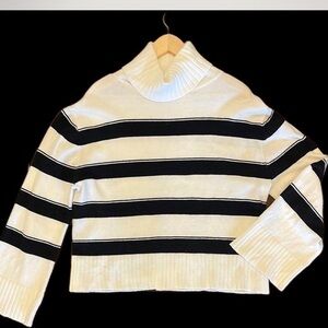 Striped Turtleneck Sweater - no tag- Black and White-Sz 10 or so